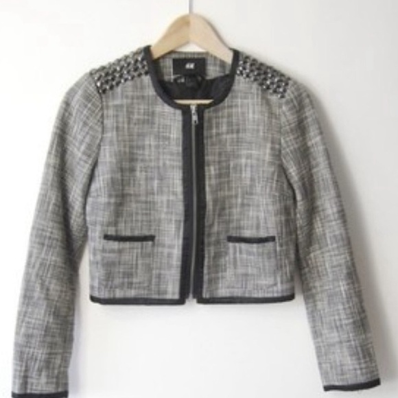 H&M Tweed Cropped Blazer with Embellished Shoulder Detail - Picture 3 of 11